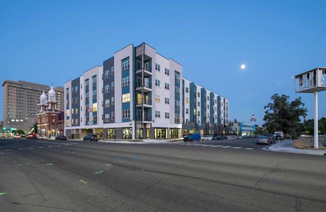 The Mod at Riverwalk II photos photos