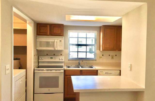 3481 Fairway Lane Gallery 4
