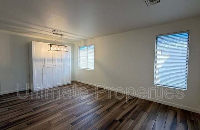 9223 W Salter Dr Gallery 2