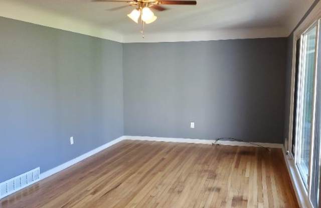 695 Shakespeare Dr Gallery 4