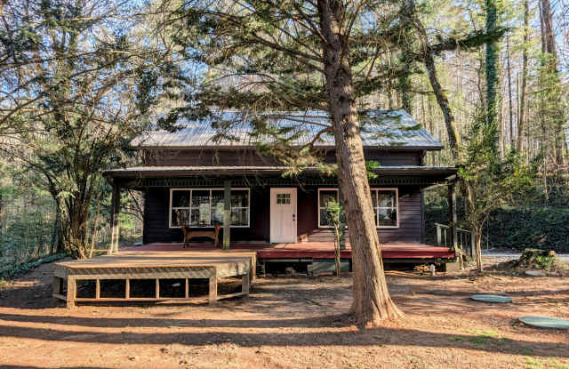 331 Duggan Hill Dr - 331 Duggan Hill Drive, Clayton, GA 30525