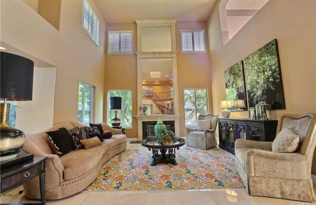 2195 Palmer Place Gallery 2