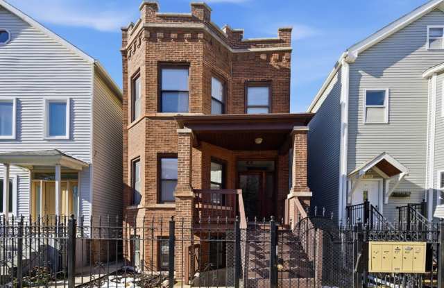 1716 N Campbell Avenue - 1716 North Campbell Avenue, Chicago, IL 60647