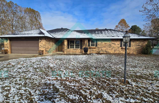 3 Bedroom in Harrah photos photos