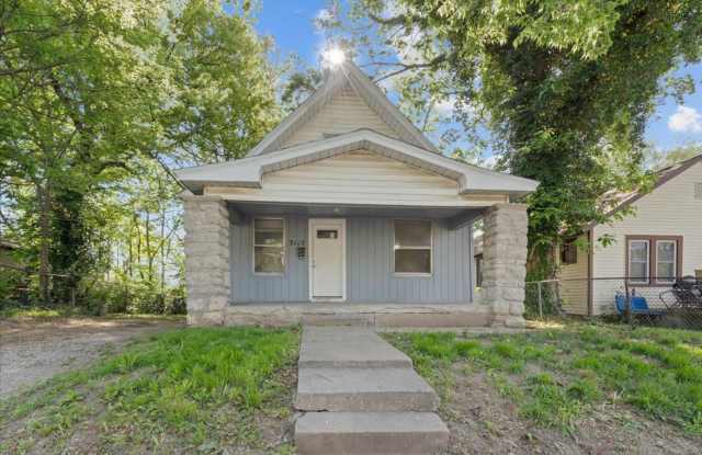 3115 Chelsea Ave KCMO 64128 photos photos