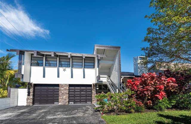 1501 NE 24th St photos photos