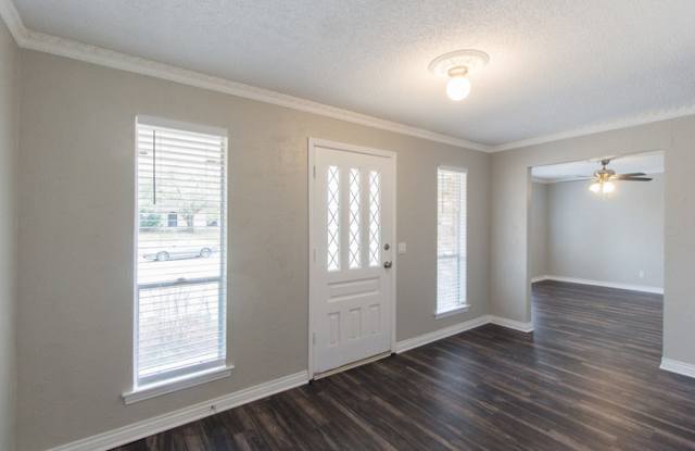 3117 Stanford Drive Gallery 2