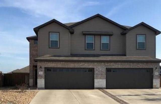 Beautiful 3 Bedroom Duplex Located in New Braunfels, Texas! photos photos