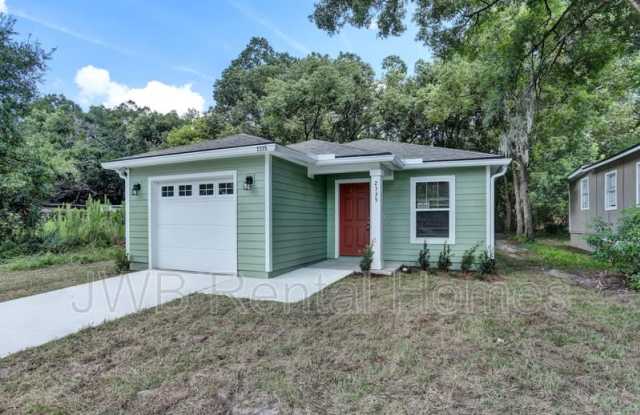 2335 Broadway Ave photos photos