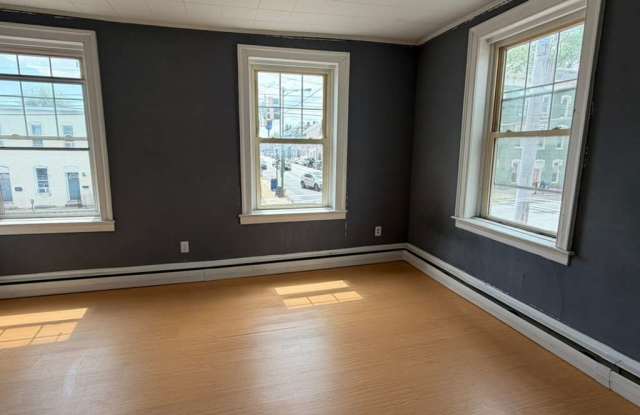 105 North Conococheague Street photos photos