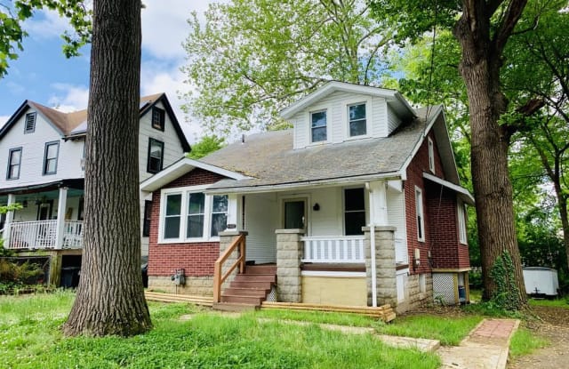 4400 31st St - 4400 31st Street, Mount Rainier, MD 20712