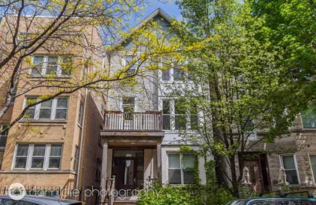 828 West Buckingham Place - 828 West Buckingham Place, Chicago, IL 60657