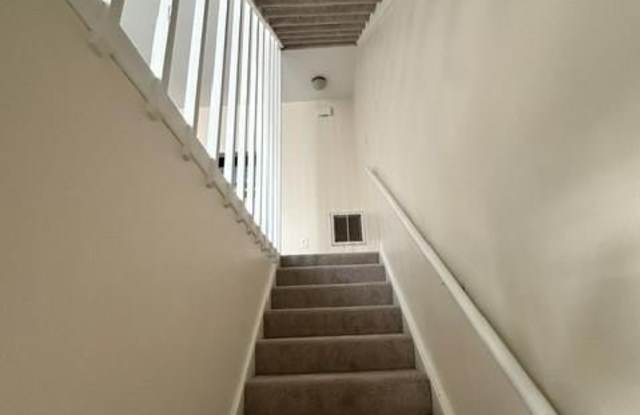 1521 Ocean View Avenue Gallery 3