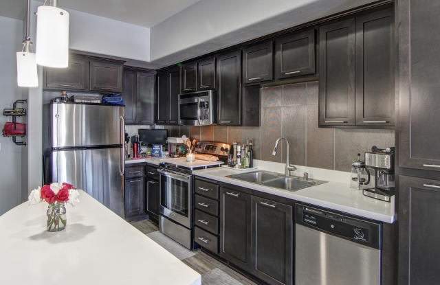 450 10th Ave Unit E31 photos photos