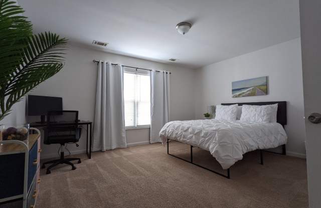 1510 East Henry Street photos photos