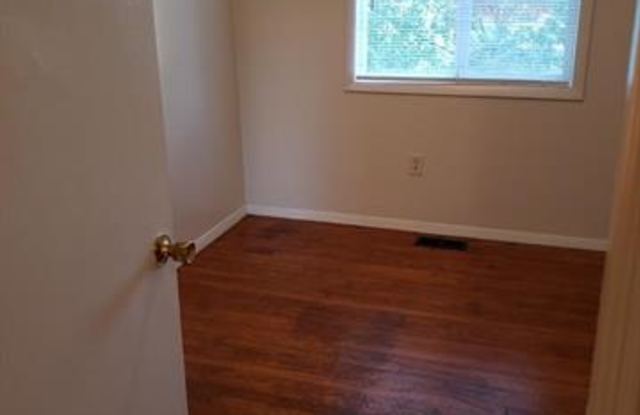1418 Mechanicsville Turnpike Gallery 4