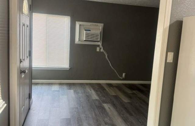 Cozy 1bd/1bth Apartment Available! Gallery 2