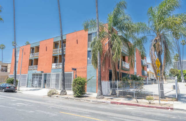 935 S Mariposa Ave photos photos