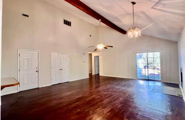 7008 South Pleasant Ridge Drive Gallery 4