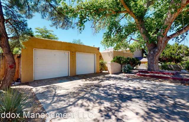 2513 Sandler Dr NE Gallery 2