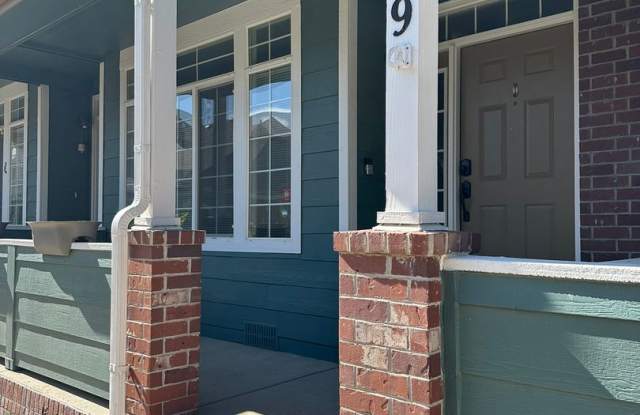 Make this refreshed townhome your own! photos photos Make this refreshed townhome your own! photos photos