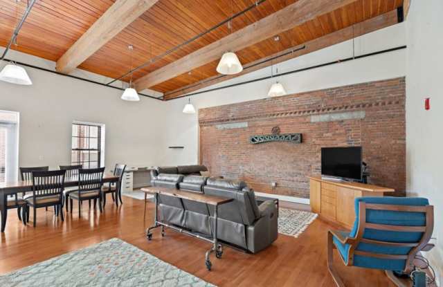 4 Powder Mill Square photos photos