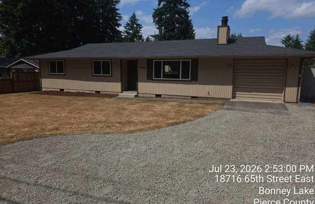 Bonney Lake - Lake Jane HOA - 3 bedroom 2 bathroom rambler home for rent - Available NOW! photos photos