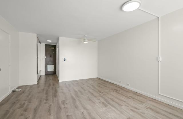 Studio with A/C & full kitchen in Ala Moana Area Gallery 4