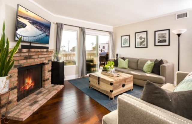 2319 Curlew Street #7 photos photos