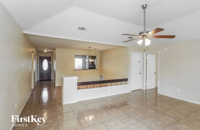 17223 Foxfield Drive Gallery 3