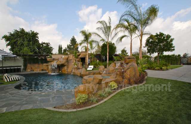 7936 Bellaire Ave - 7936 Bellaire Avenue, Los Angeles, CA 91605