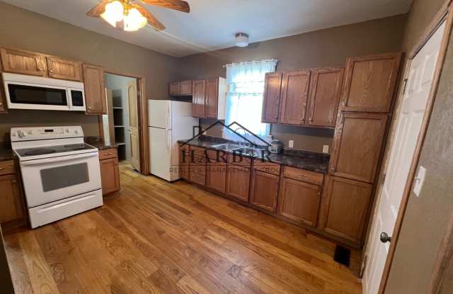 401 9th St NE photos photos