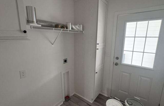 3055 Lamplighter Drive Gallery 3