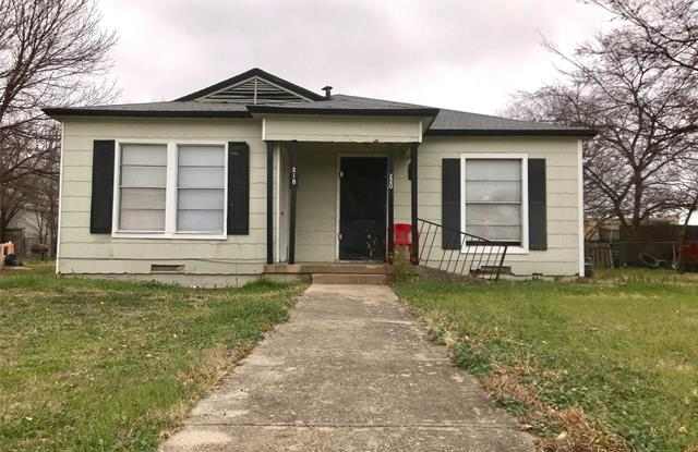220 13th Street - 220 Southeast 13th Street, Grand Prairie, TX 75051