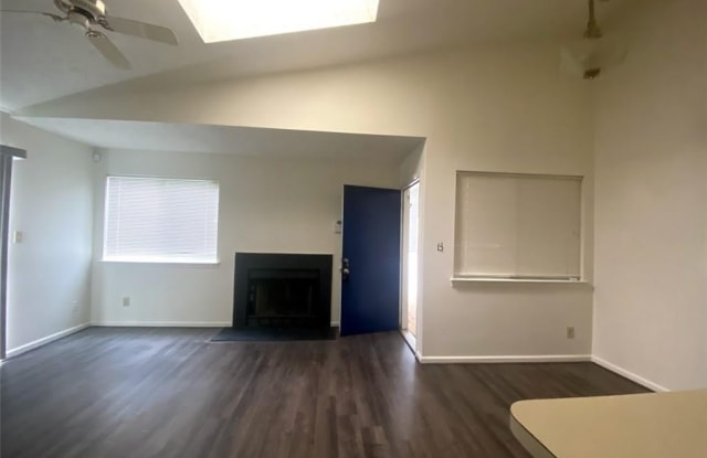 288 Nantucket Place Gallery 2