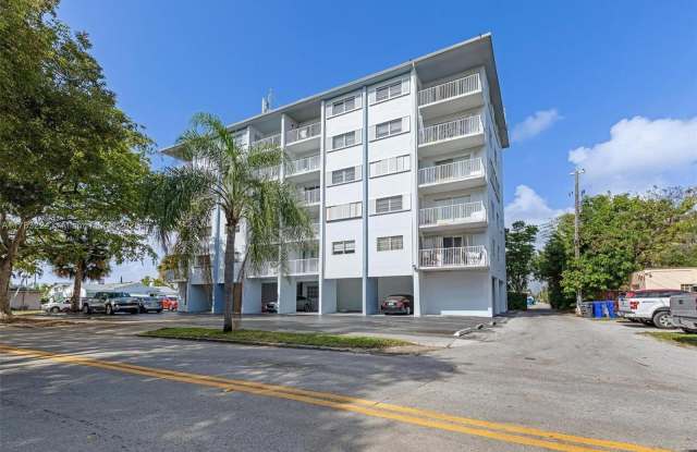 1701 Washington St photos photos