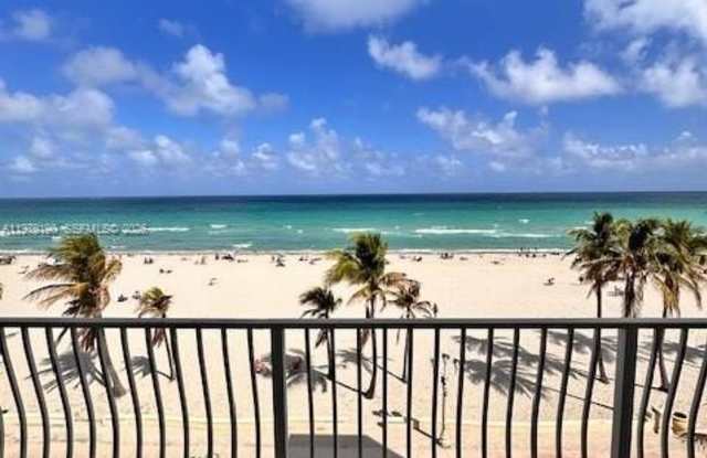 300 Oregon St photos photos