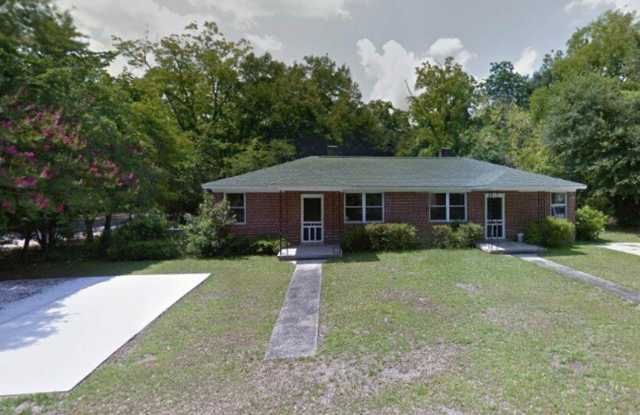 Cozy 2-Bedroom Duplex in Southeast Columbia – Brandon Acres! - 905 Munsen Spring Drive, Columbia, SC 29209