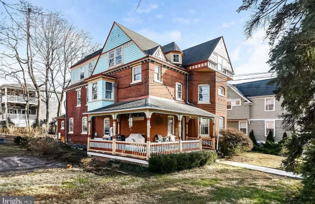 435 S Orange St - 435 South Orange Street, Media, PA 19063