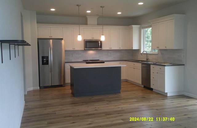 972 Front St NE photos photos 972 Front St NE photos photos
