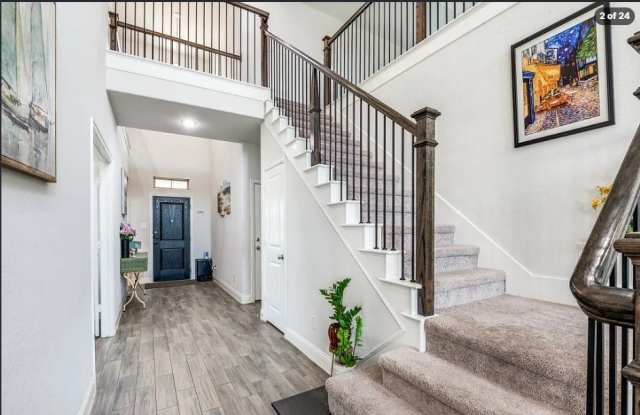 916 Azure Lane Gallery 2