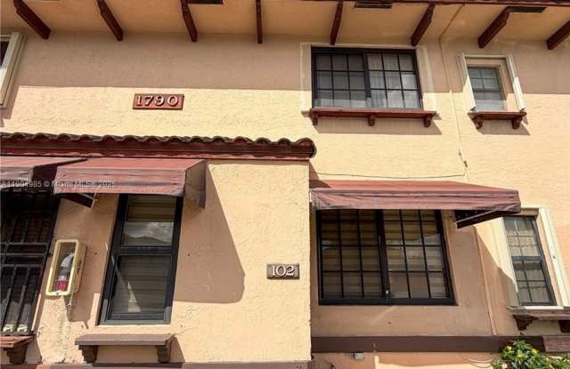 1790 SW 122nd Pl photos photos