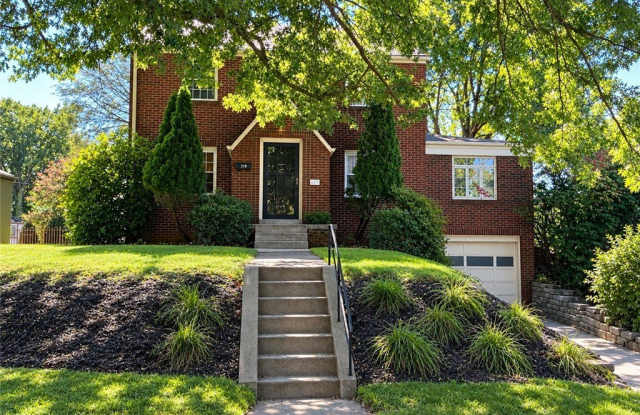 218 Jackson Circle Gallery 1
