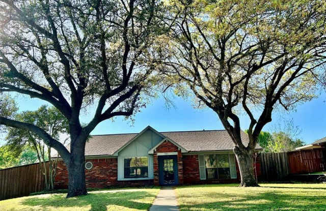 7305 Augusta Circle - 7305 Augusta Circle, Plano, TX 75025