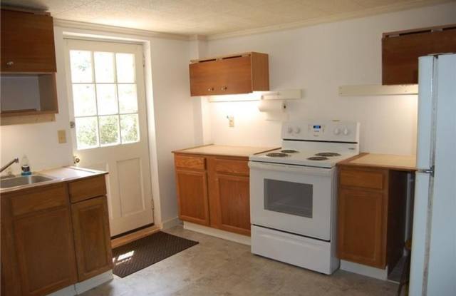 649 Kenilworth Circle SW Gallery 3