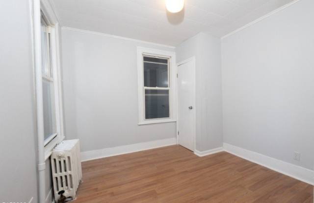 297 W Broadway Gallery 3