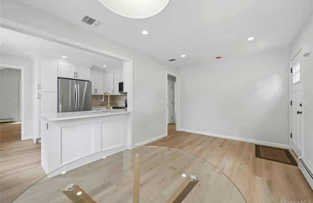 192 Iceland Drive Gallery 4