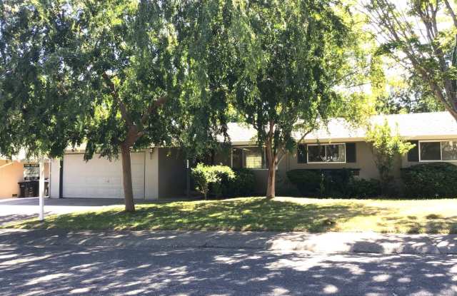 Three bedroom home in Fair Oaks - 5214 Valonia Street, Fair Oaks, CA 95628