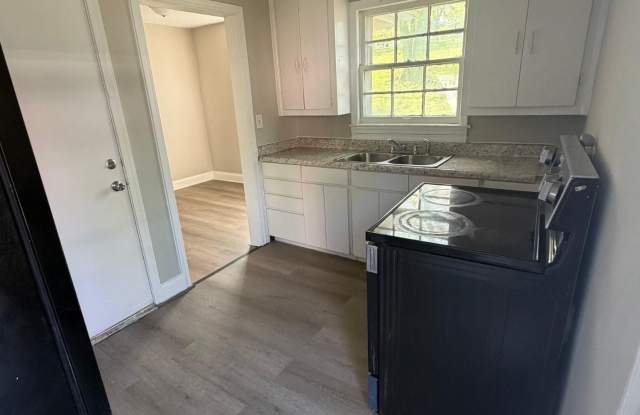 434 Ezell Pike - A Gallery 2