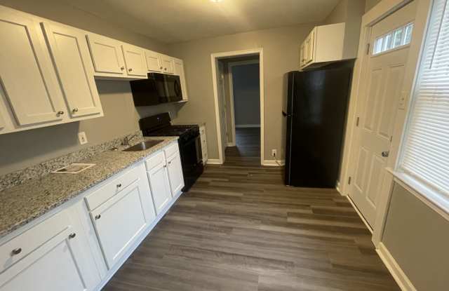 Baltimore - 3 bedroom and 1 Bathroom Available! Gallery 4